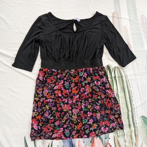 Xhilaration Black & Red Floral Half Sleeve Dress - Picture 3 of 6